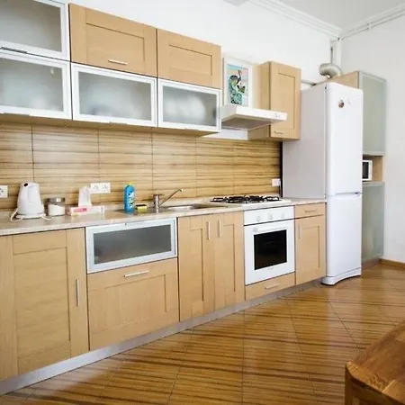 Apartment Апартаменти На Площі Митній, *